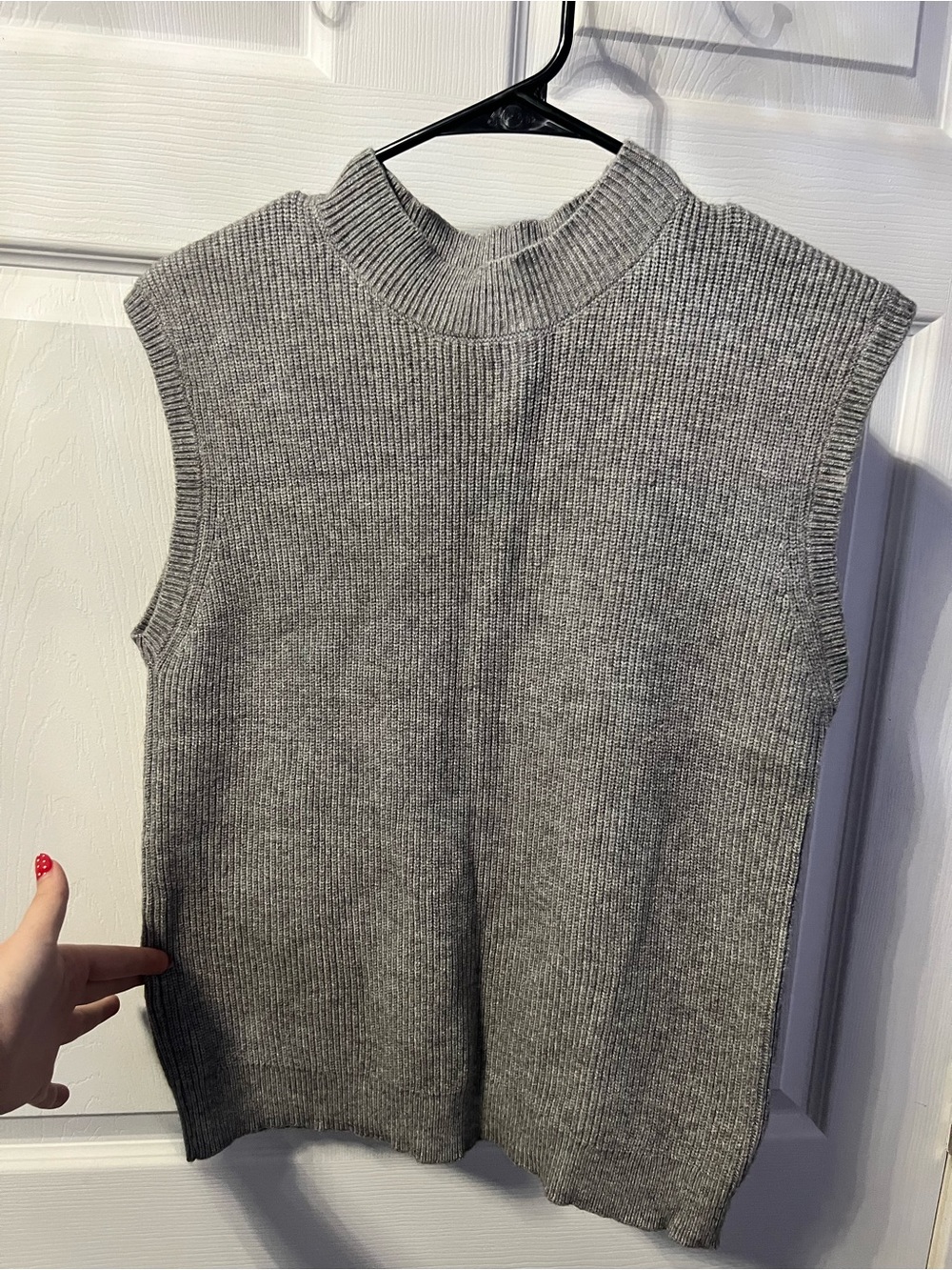 Sleeveless Ribbed Knit Mock Neck Sweater Vest - Gray